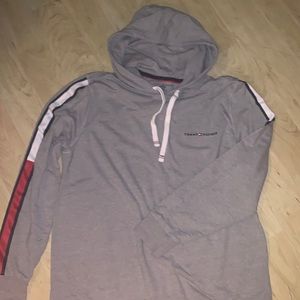Large Tommy Hilfiger Sweatshirt